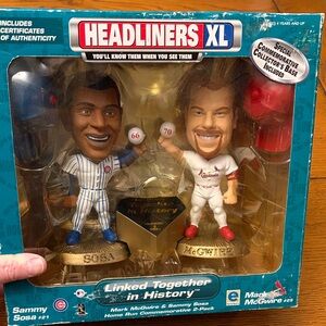 Headliners XL Linked Together in History Figurine Set